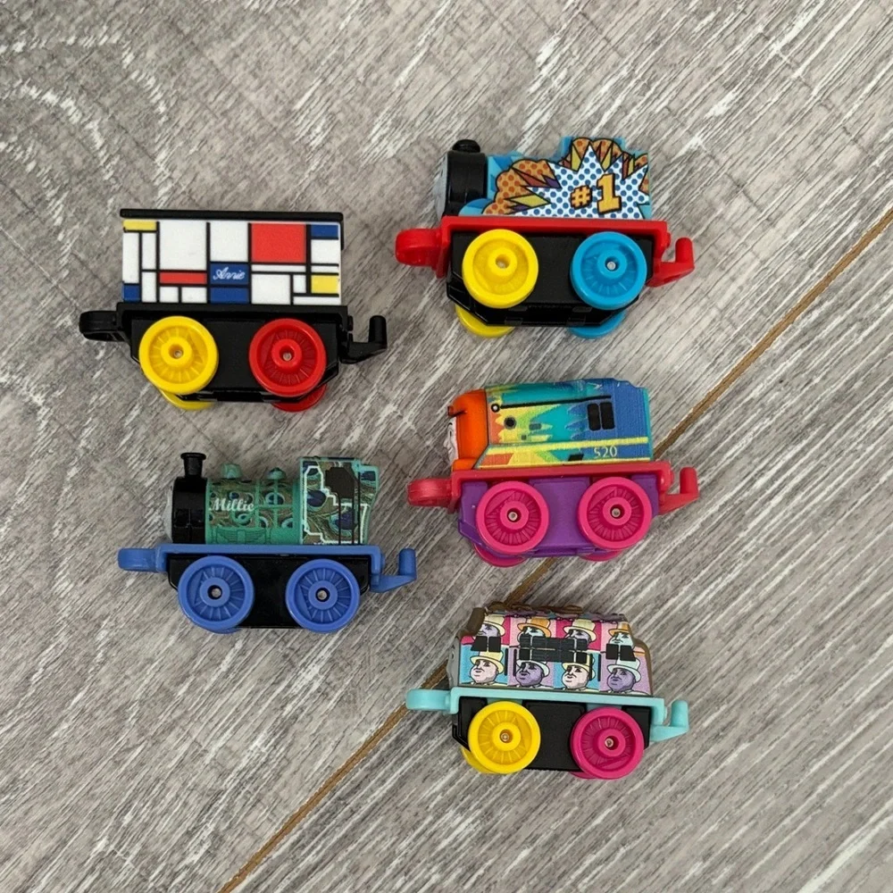 Lot of Thomas Minis